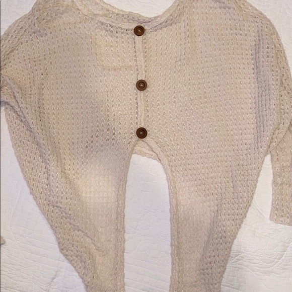 Cropped/ half open back sweater - Picture 4 of 6